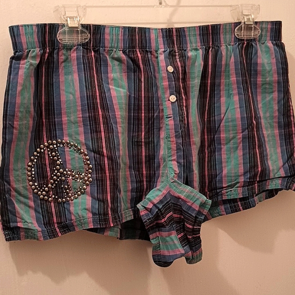 VS Shorts